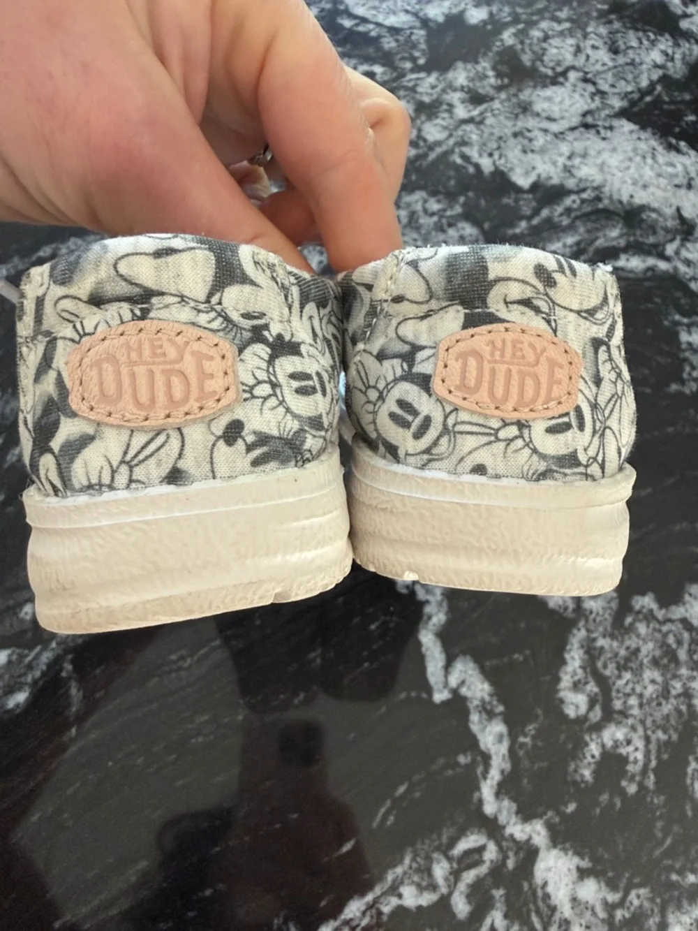 Minnie Mouse hey dude loafers for toddler girl in black and white - Picture 3 of 9